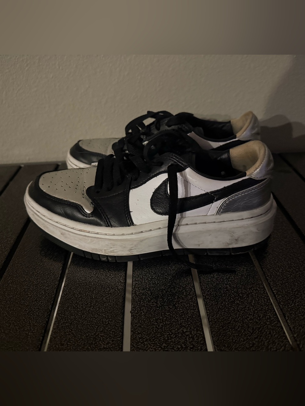 Nike Low-Top Black, White & Gray Sneakers